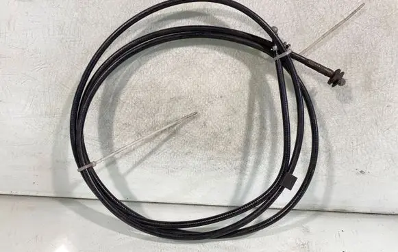 Volkswagen Golf IV Engine bonnet/hood lock release cable 1j2823531c