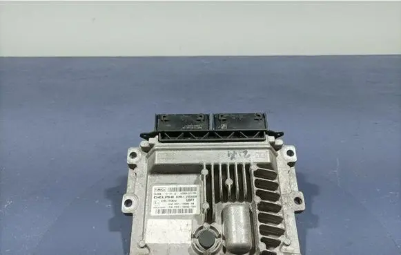 Ford Mondeo MK I Engine control unit/module ECU DS7112B684XB