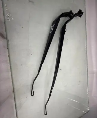 Mitsubishi Eclipse Cross Front wiper blade arm