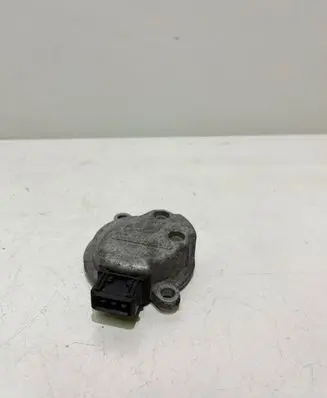 Audi A6 S6 C5 4B Camshaft position sensor 058905161B