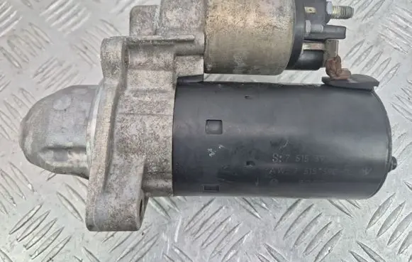 BMW 3 E90 E91 Starter motor 7515391 7515390