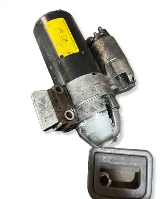 BMW X3 E83 Starter motor 7802508