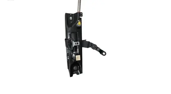Volvo V70 Front seatbelt 6069365R0E 39865061