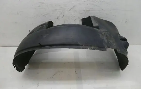 Chrysler Voyager Front wheel arch liner splash guards 4716472