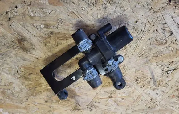 Audi Q5 SQ5 Electric auxiliary coolant/water pump 8R0261153A