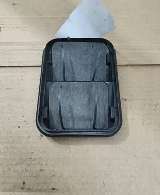 Nissan Qashqai Quarter panel pressure vent 8200003575 91166963