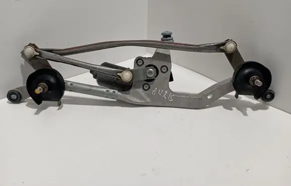 Toyota Auris E180 Front wiper linkage and motor 8511002340