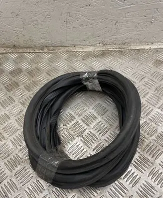 Alfa Romeo 159 Front door rubber seal 