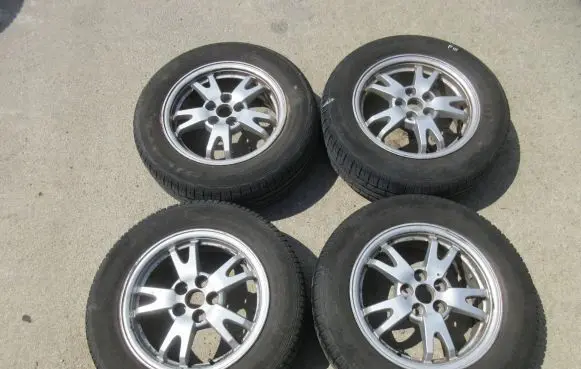 Toyota Prius (XW30) R15 alloy rim 