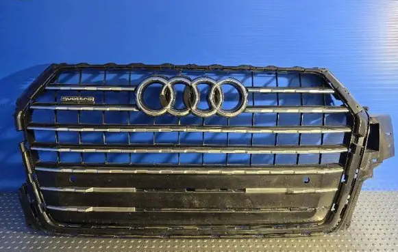 Front bumper upper radiator grill