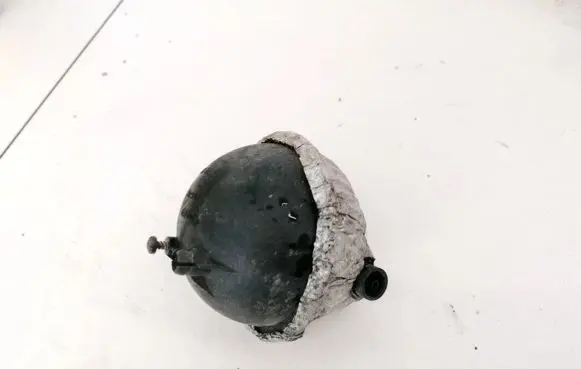 Vacuum air tank
