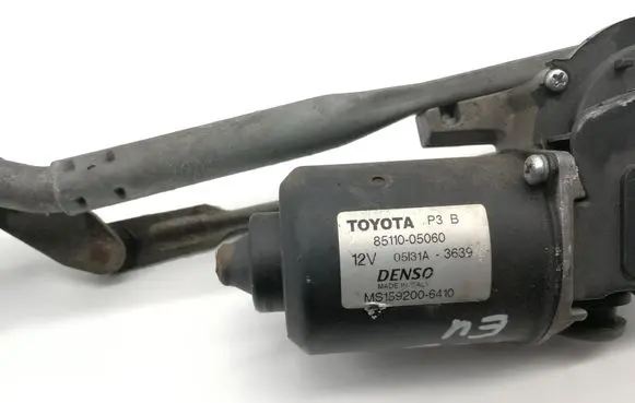 Toyota Avensis T250 Front wiper linkage and motor 8511005060