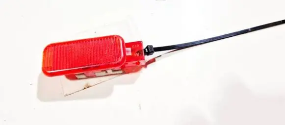 Audi A6 S6 C6 4F Rear door interior light 8d0947411