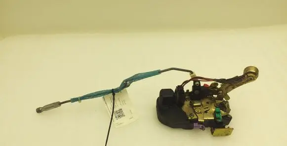 Jeep Cherokee III KJ Front door lock