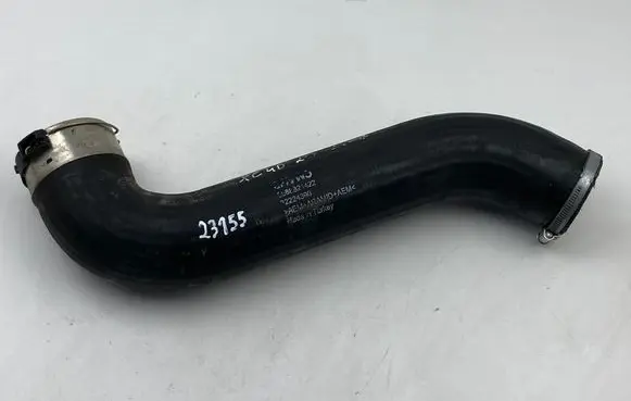 Volvo XC40 Intercooler hose/pipe 32224390