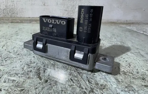 Volvo V40 Glow plug pre-heat relay 31431776 0281003145