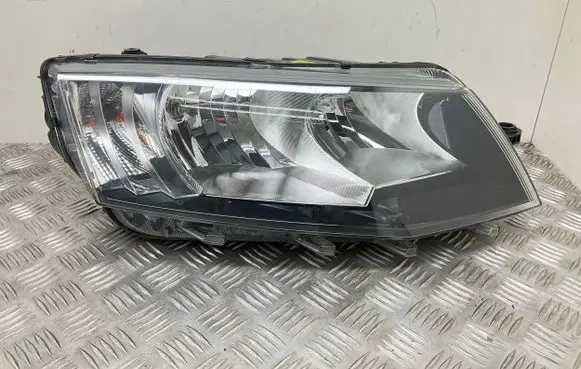 Skoda Octavia Mk3 (5E) Headlight/headlamp 5E2941016