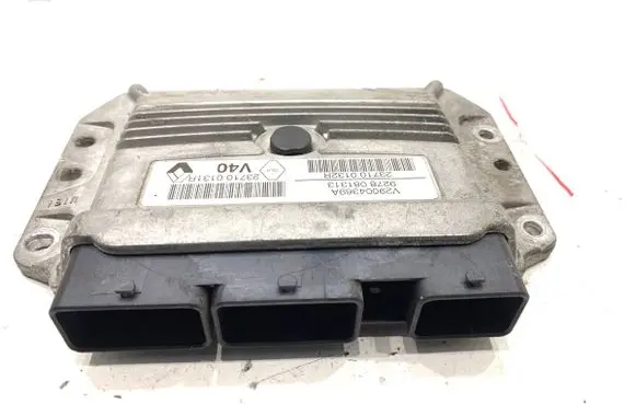 Renault Megane III Engine control unit/module ECU 237100131R