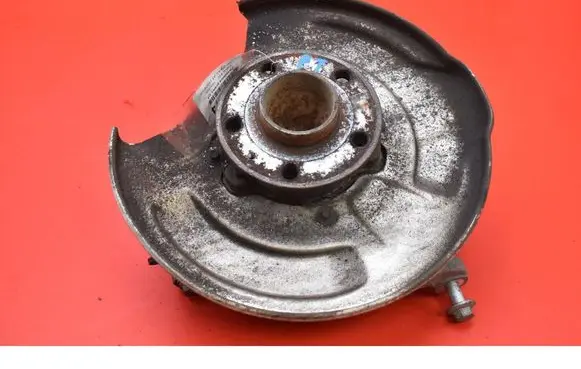 Front wheel hub spindle knuckle