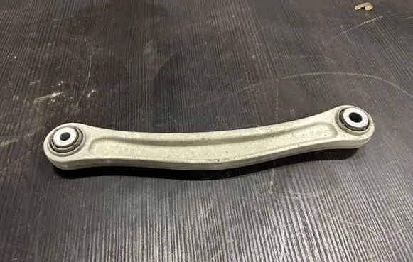 Volkswagen Touareg II Rear control arm 7L0505376A