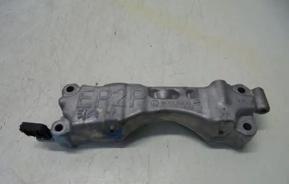 Peugeot 308 Other engine bay part