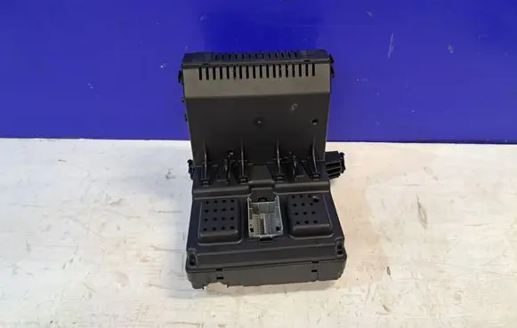 Volvo S60 Fuse module 30765643
