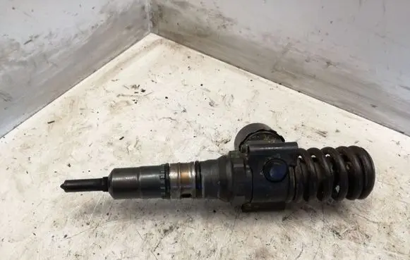 Audi A4 S4 B7 8E 8H Fuel injector 03G130073G0414720404