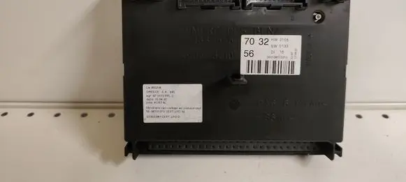 Mercedes-Benz ML W163 SAM control unit 1635457032 05371056