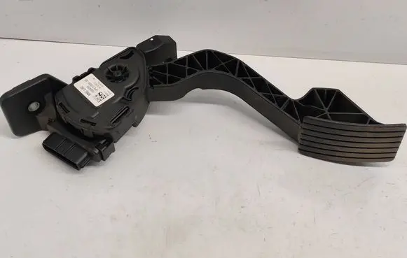 Mitsubishi Space Star Accelerator throttle pedal 1600A093 6PV31202803