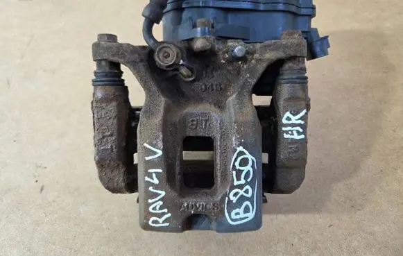 Toyota RAV 4 (XA50) Rear brake caliper 