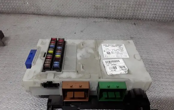 Ford Mondeo MK IV Fuse module 7G9T14A073DC