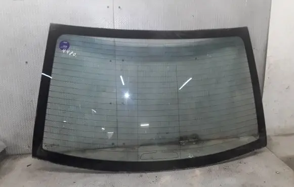 Hyundai Sonata Rear windscreen/windshield window 