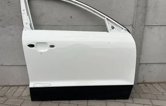 KIA Niro Front door