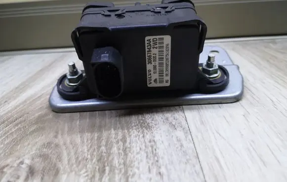 Volvo V70 ESP acceleration yaw rate sensor 30667843AA