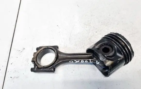 Volvo V70 Piston with connecting rod 