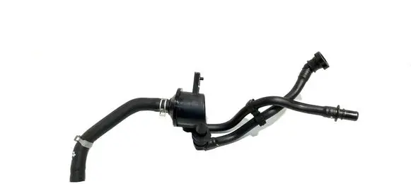 Engine coolant pipe/hose