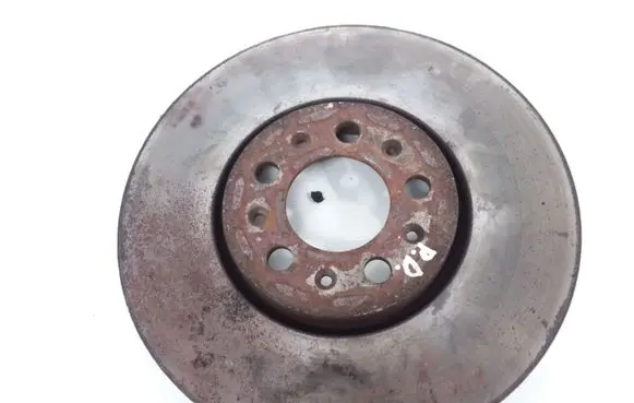 Volkswagen Golf IV Front brake disc