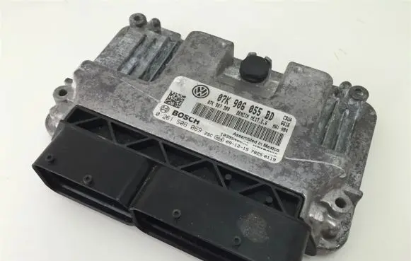 Volkswagen Golf VI Engine control unit/module 0261S06069 07K906055BD