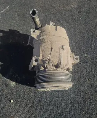 Renault Trafic II (X83) Air conditioning (A/C) compressor (pump)