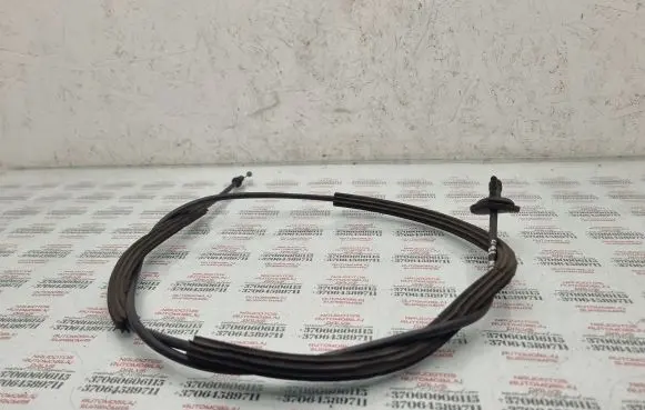 Volkswagen Touran II Engine bonnet/hood lock release cable 1T0823591B