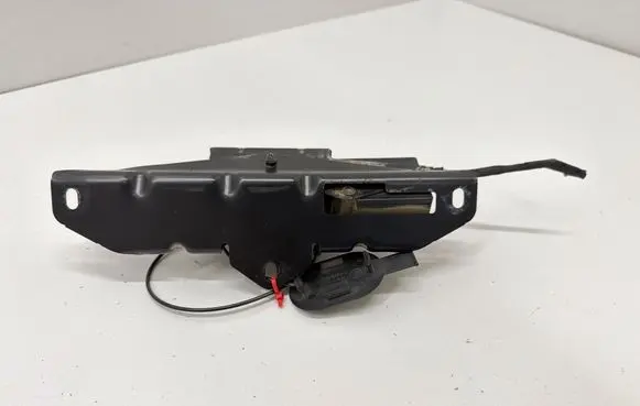 BMW 5 E60 E61 Tailgate/trunk/boot lock/catch/latch 07014870 132931 130904