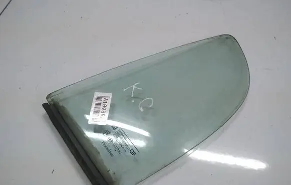 Opel Astra G Rear vent window glass as2