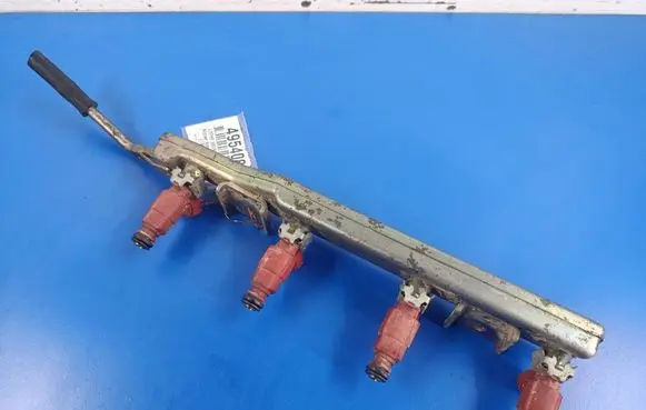 Fuel main line pipe