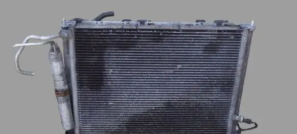 Renault Clio III Coolant radiator