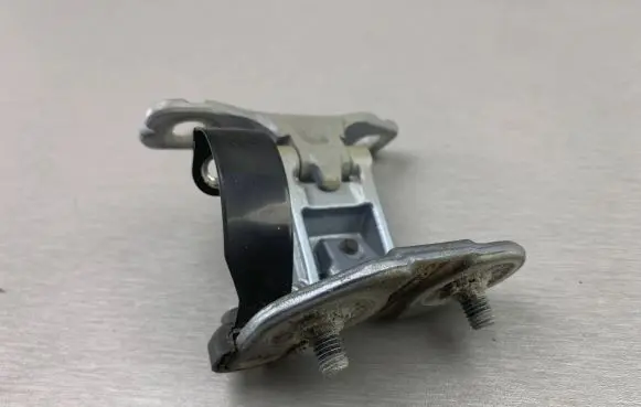 BMW 1 E81 E87 Tailgate/trunk/boot hinge 7060625 51244389563 51247076007