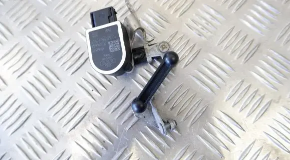 BMW 5 F10 F11 Air suspension front height level sensor 6784072