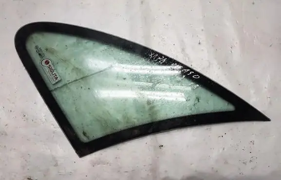 Citroen Xsara Picasso Rear side window