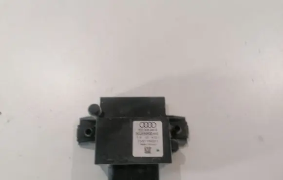 Audi A4 S4 B8 8K Fuel injection pump control unit/module 4G0906093B