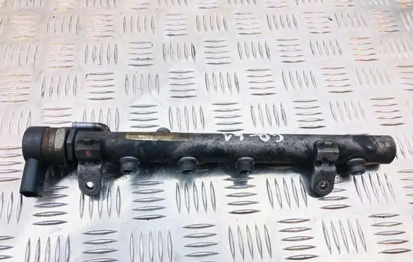 Mercedes-Benz E W211 Fuel main line pipe A6420700495