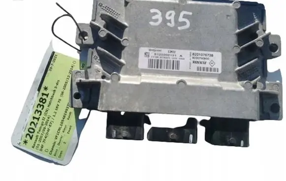 Renault Twingo II Engine ECU kit and lock set S120202121A--